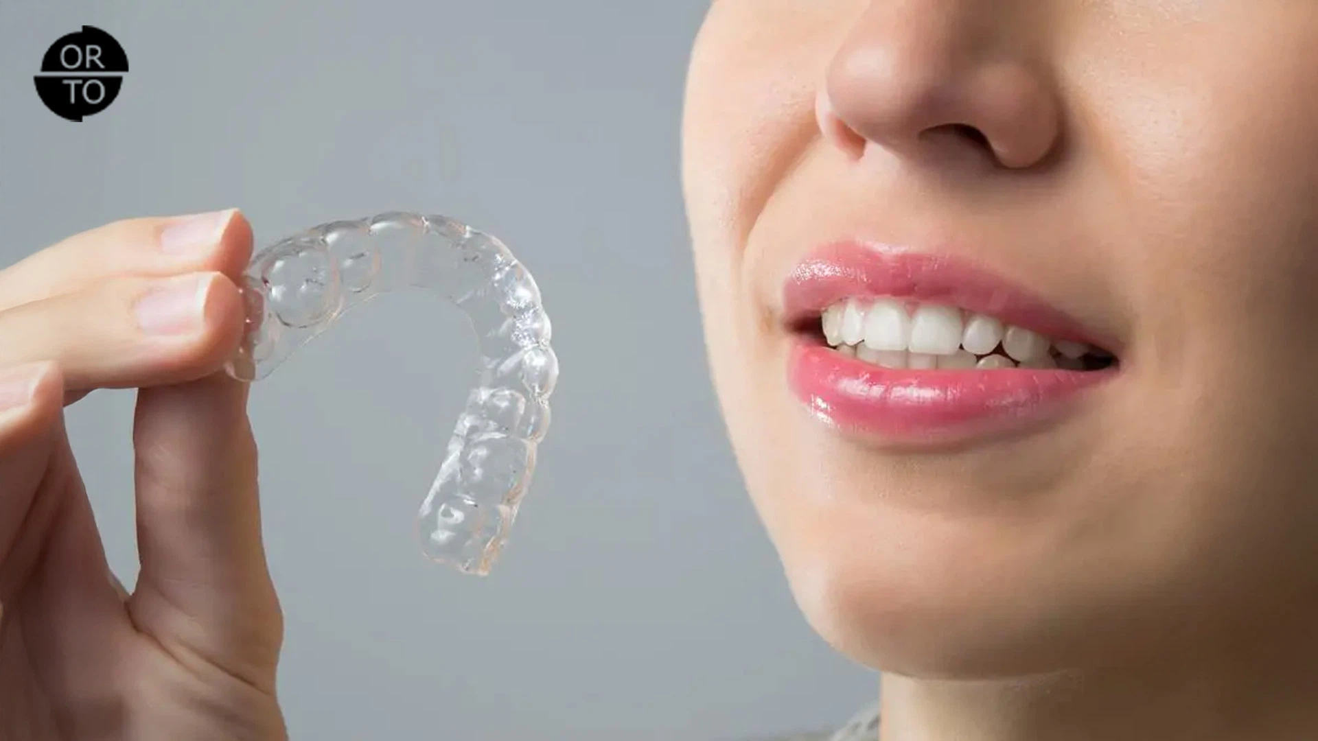 Lingual-Diş-Teli-mi-Invisalign-mı