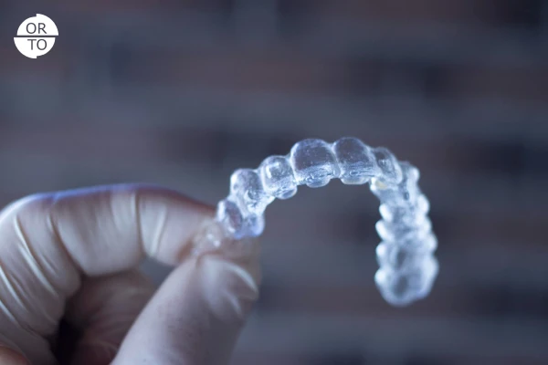 Invisalign Şeffaf Plak
